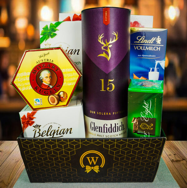 Walwater Gift Israel The Touch of Dufftown – Glenfiddich Gift Basket Israel