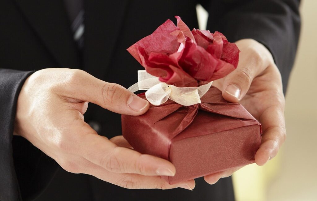 Small gifts for team members